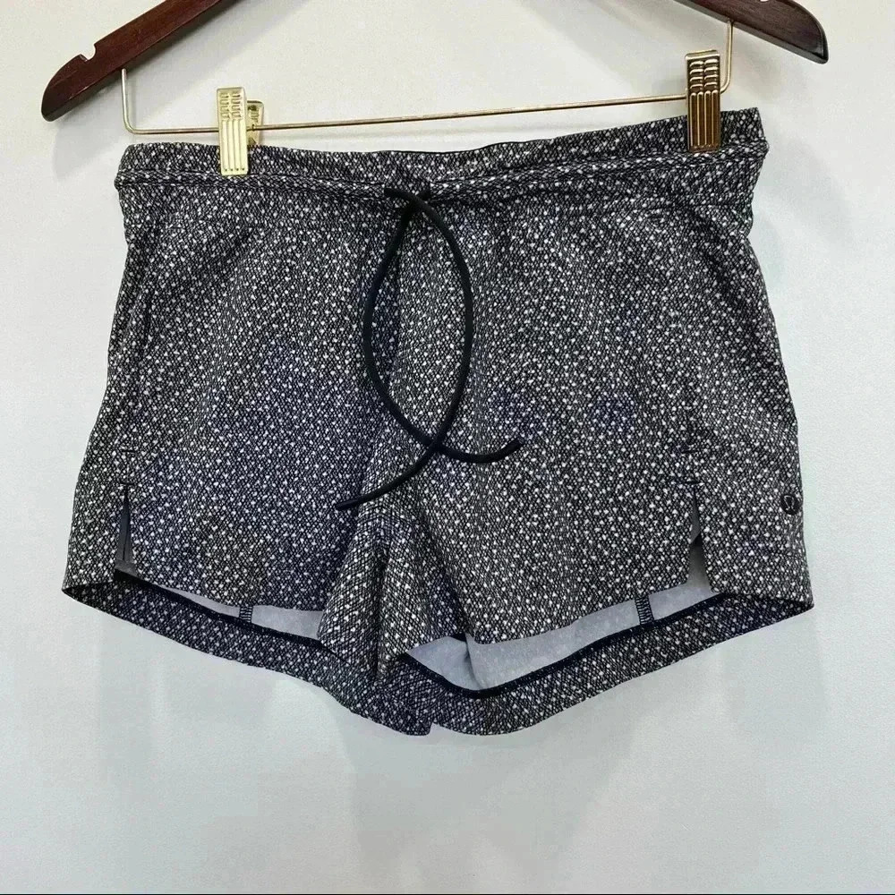 Lululemon Shorts - Womens Size 4